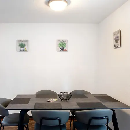 Heikes Apartment Schauenburg